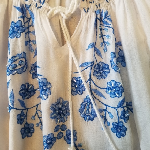 Embellished peasant blouse - Picture 8 of 9